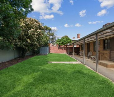 Comfort And Convenience Family Home! - Photo 5