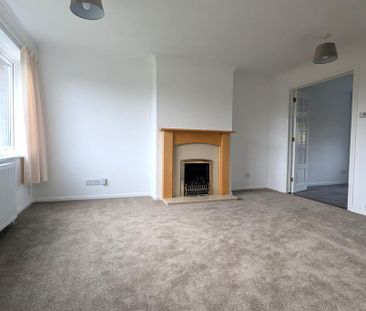 3 bedroom end of terrace house to rent - Photo 1