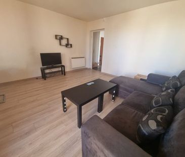 A LOUER F2 MEUBLÉ + BALCON + PARKING - Photo 3