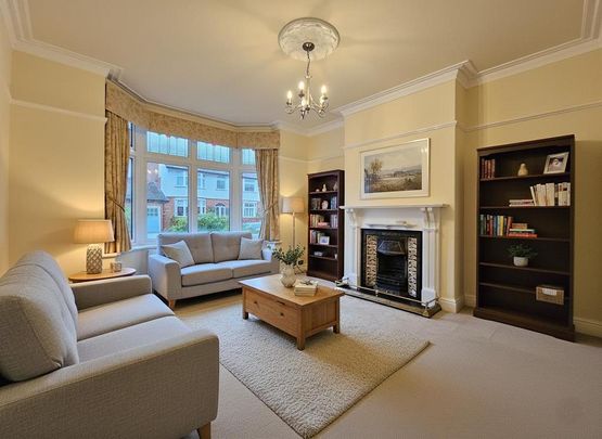 4 bedroom semi-detached house to rent - Photo 1