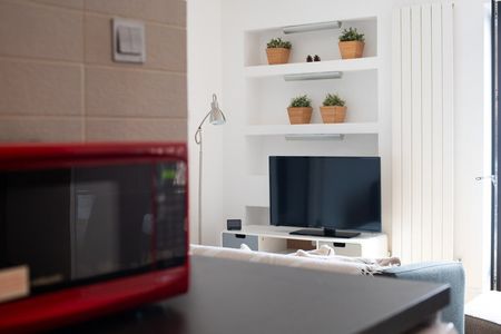 Goldman Close - Photo 2