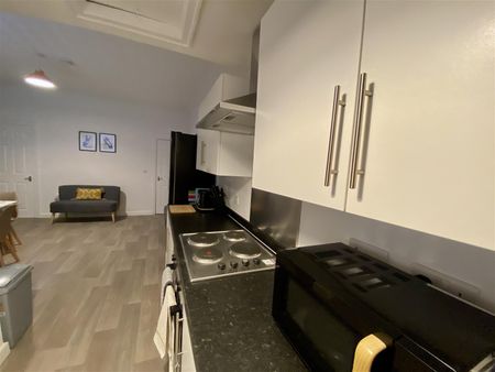 1 bed house share to rent in Ulster Street, Burnley, BB11 - Photo 3