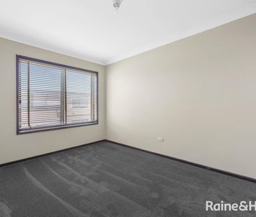 Charming 2-Bedroom home for Lease in St Albans - Photo 3