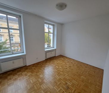 Toller Ausblick! ...direkt auf die Ringstraße! - Photo 4