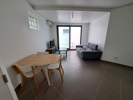 Appartement Villeneuve Les Avignon 2 pièce(s) 42.68 m2 - Terrasse - Place de parking, - Photo 5