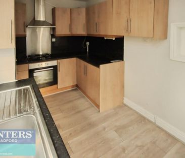 4 bedroom House To Let - Photo 5