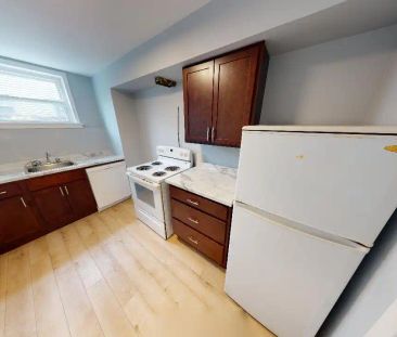 3536 Connaught Avenue — Apartment 3 - Photo 4