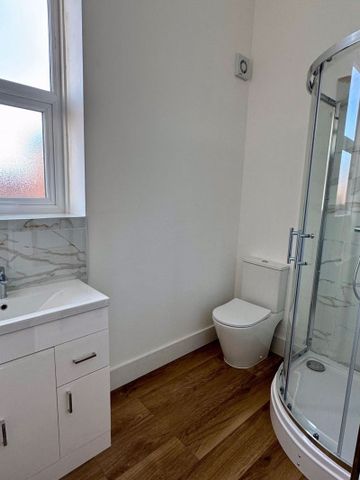 Station Road, Netley Abbey, Southampton - Photo 2