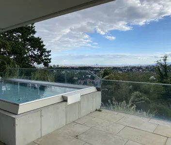 Exklusives Terrassen-Apartment mit Pool und Weitblick - Photo 2