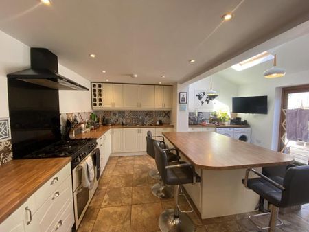 7 bedroom house share to rent - Photo 4