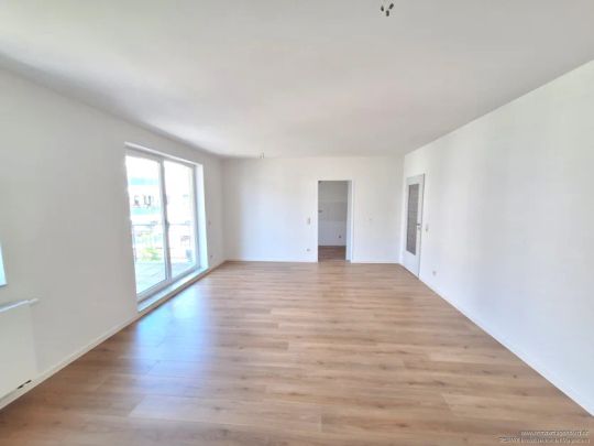 Frisch renovierte 3-Raum-Wohnung in ruhiger Lage ! - Foto 1