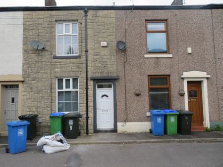 Hollin Lane, Bamford, Rochdale, OL11 - Photo 3