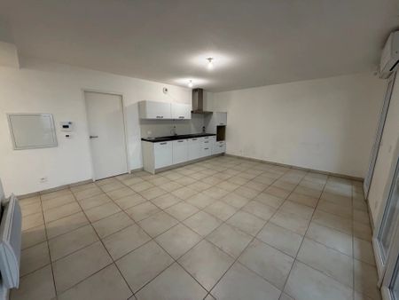 Location Appartement 3 pièces 66 m2 à Miramas - Photo 2