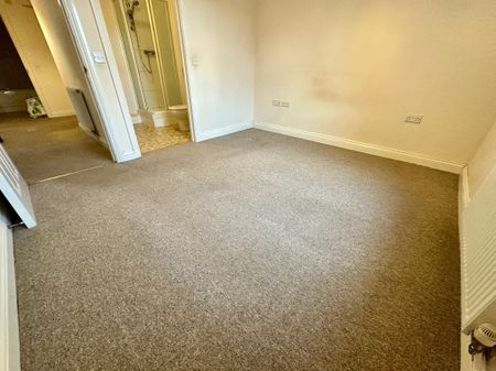 Florence Road, Bournemouth - Photo 2