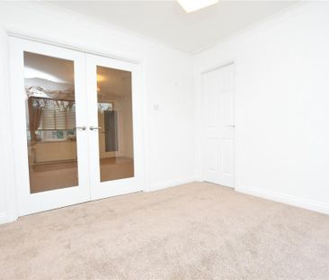 3 bedroom detached house to rent - Photo 4
