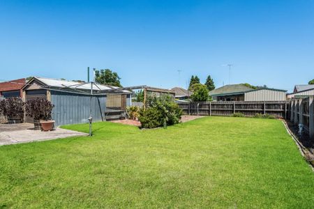 Charming Home with Prime Location and Easy Access - Photo 5