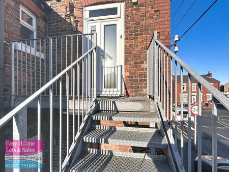 2 bedroom flat to rent - Photo 5