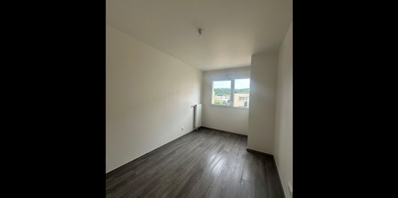 Location Appartement 2 pièces 58 m² LOUVIERS - Photo 3