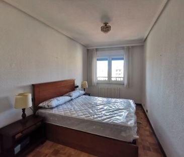 Piso de alquiler en Calle Zamora, Sancti Spiritus - San Juan - Photo 4