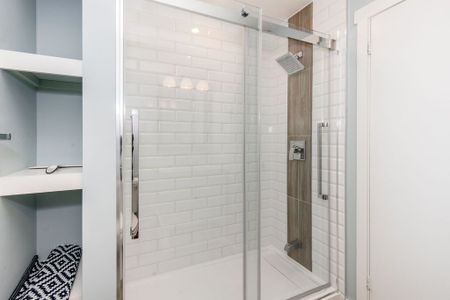 For Lease - 214 Escarpment Crescent, Collingwood, Ontario - Photo 4