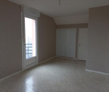 Location Maison 2 pièces 52 m² Pouligny-Notre-Dame - Photo 4