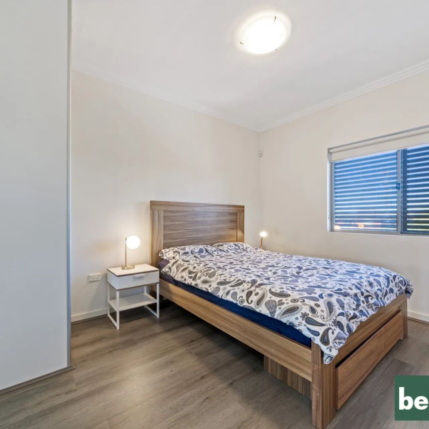 Stylish Two-Bedroom Apartment in a Prime Croydon Park Location - Photo 1