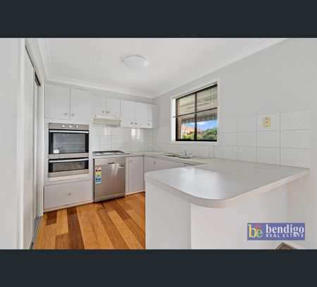 25 Landale Dr, Strathdale, Vic 3550 - Photo 4