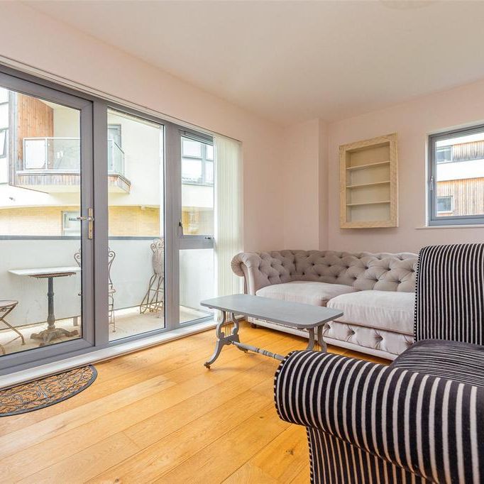 2 bedroom apartment to rent - Photo 1