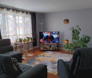 Logement 5 1/2 NON MEUBLÉS Quartier tranquille. - Photo 1