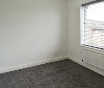 2 bedroom semi-detached house to rent - Photo 3