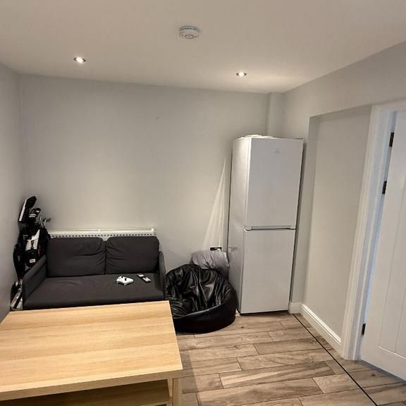 4 bedroom detached house to rent - Photo 1