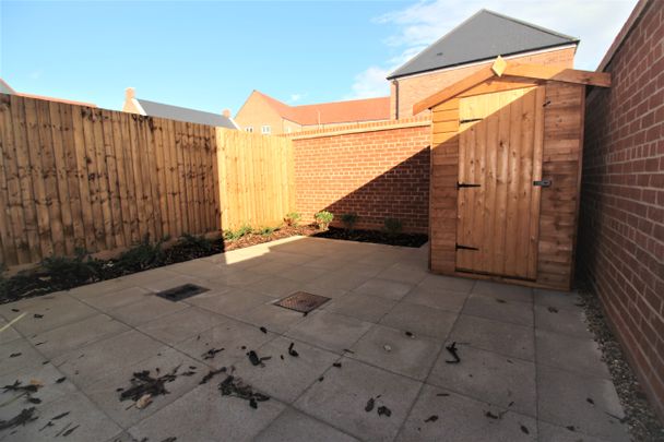 Cattle Crescent, Beaulieu Park, Chelmsford - Photo 1