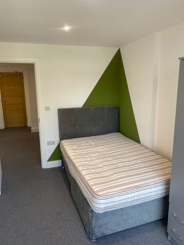 2 Bed Flat, Fishponds, BS16 - Photo 4