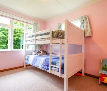 Everything you need on Epsom - Photo 5