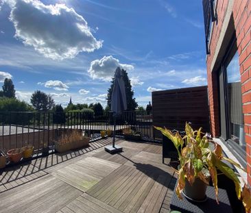 Gezellig 2 slpk appartement met ruim terras en garagebox in een doo... - Photo 1