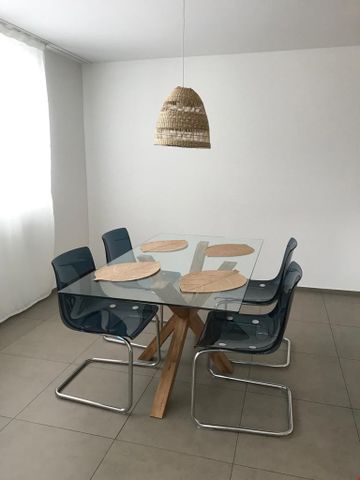 Wunderschöne helle 3,5 Gartenwohnung & gedeckte Terrasse - Photo 3