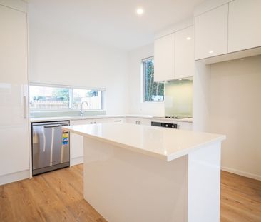 3 Bedrooms on Tirimoana Rd - Photo 4