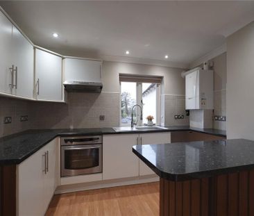 2 bedroom maisonette to rent - Photo 6