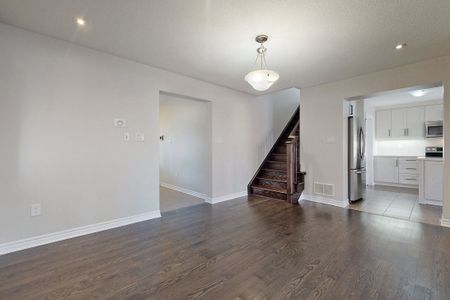 For Lease - 31 Leadenhall Road Unit# Upper, Brampton, Ontario - Photo 2