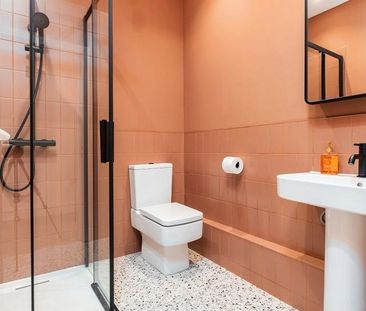 5 bedroom terraced house to rent - Photo 4