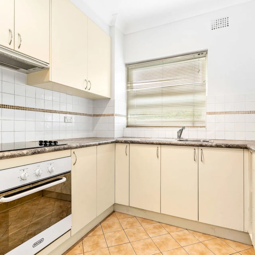 Fabulous One Bedroom Apartment in Prime Lindfield Location - Photo 1