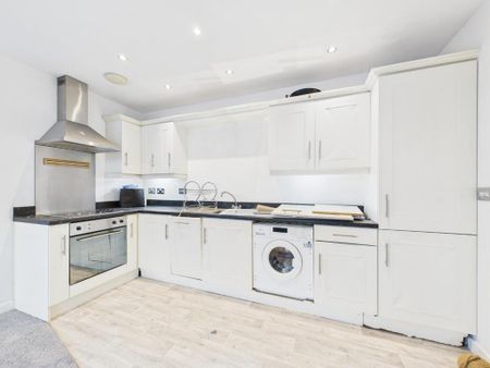 2 bedroom apartment to rent - Photo 4