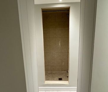 For Lease - 8 Poplar Plains Crescent Unit# B, Toronto, Ontario - Photo 5