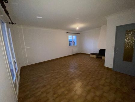 Location Appartement 4 pièces 97m² MONTAUBAN 82000 - Photo 2