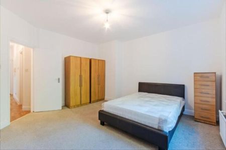 2 bedroom ground floor flat to rent - Photo 3