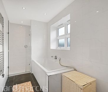 Emerald Square, London - Photo 6