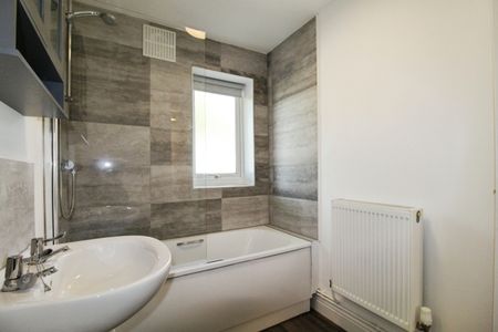 1 bedroom Flat To Let Total Size: 593 SQ FT - Photo 5