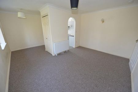 Studio to rent - Photo 2