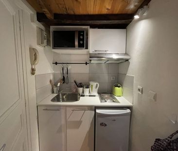 Location Appartement 1 pièce 17m² LILLE 59000 - Photo 2