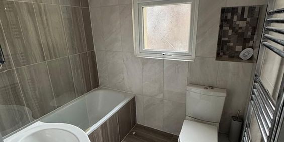 Studio Flat, Greyhound Road, N17 - Photo 3